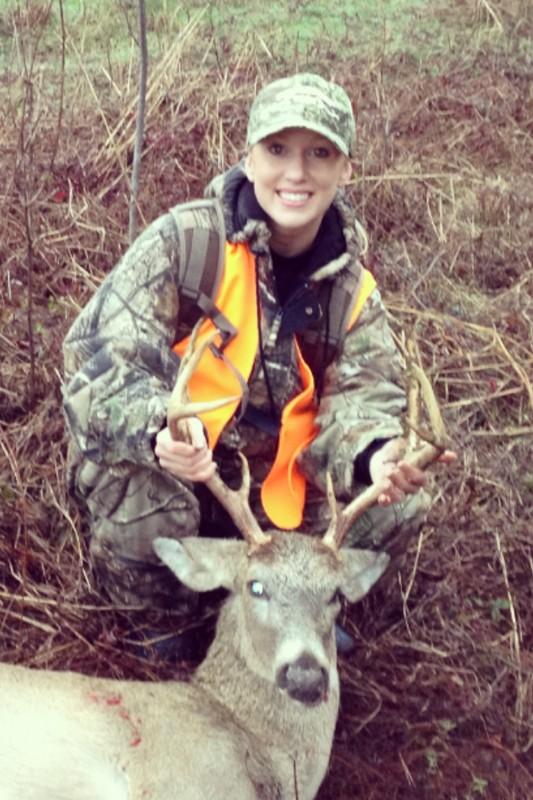 Braves closer Craig Kimbrel's wife shot a deer