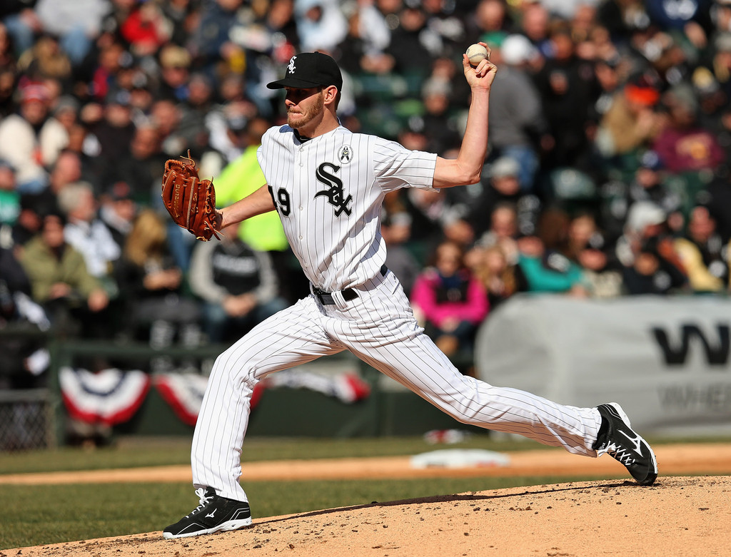 White Sox win opener behind Sale and Flowers