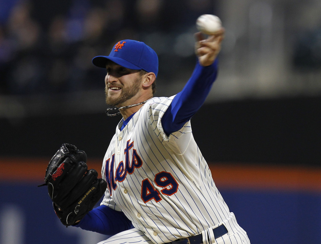 Niese diagnosed with leg contusion after being hit with comebacker