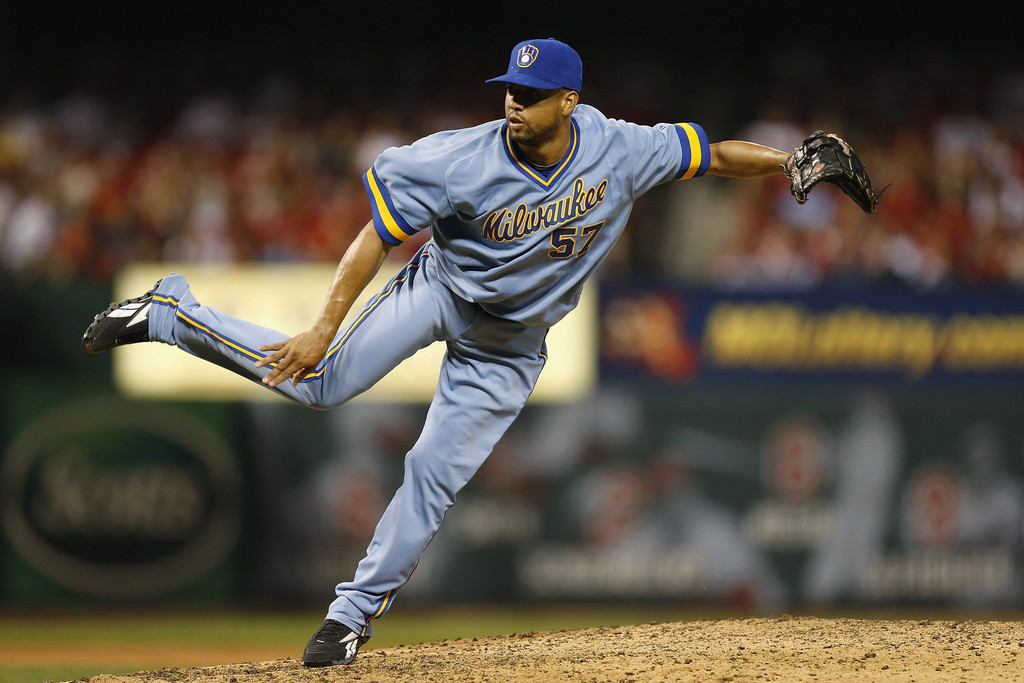 Brewers sign Francisco Rodriguez