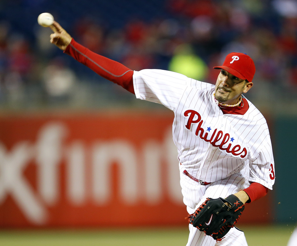 Phillies could lose reliever Mike Adams for season