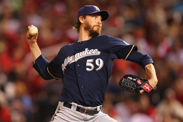 Cardinals add reliever John Axford in trade with Brewers