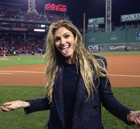 Erin Andrews gets Gatorade bath after Red Sox rally in Game 2 of ALCS (Video)