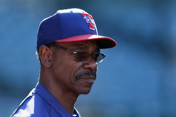Ron Washington defends his use of the bunt