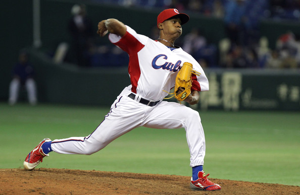 Reds finalizing deal for Cuban right hander Raciel Iglesias