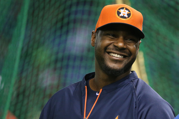 Astros avoid arbitration with Chris Carter