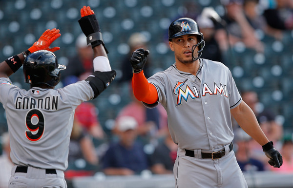 Giancarlo Stanton out 4-6 weeks with broken hand
