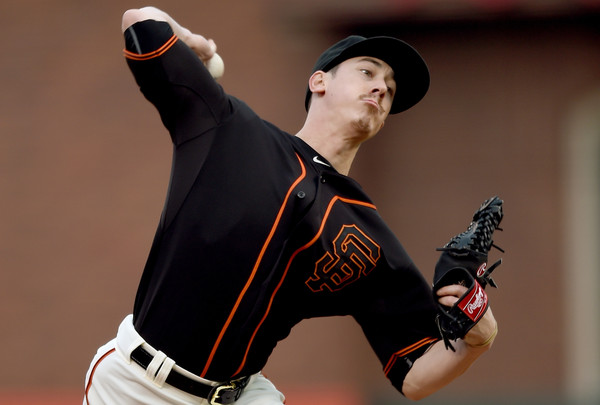 Tim Lincecum to throw for teams later this month or February