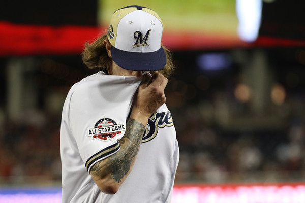 Brewers: Jesus Aguilar shows support for teammate Josh Hader after tweets surface