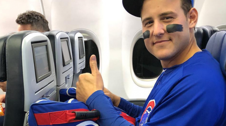 Anthony Rizzo wears full uniform on plane to DC