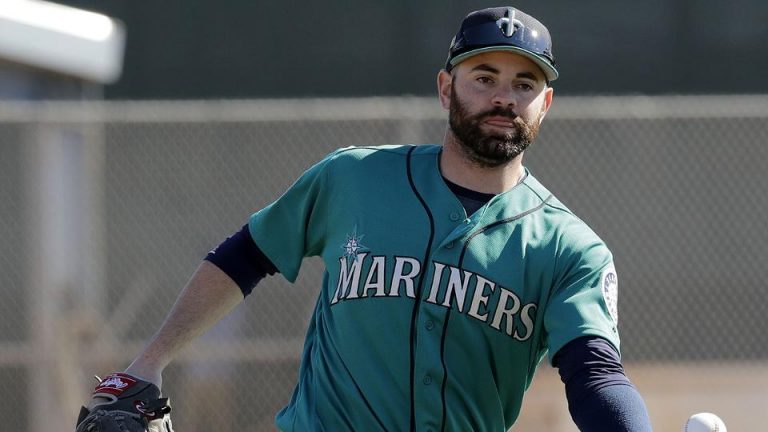 Diamondbacks sign Mark Rzepczynski and Ricky Nolasco