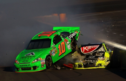 Danica Patrick finishes 17th but highlights end of race crash