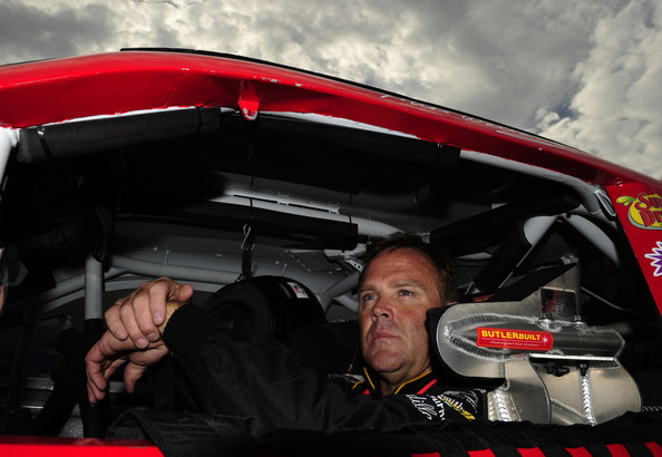 Mike Wallace will continue to drive No. 01 Nationwide Series entry