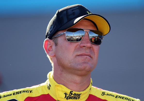 Clint Bowyer called Ryan Newman to apologize