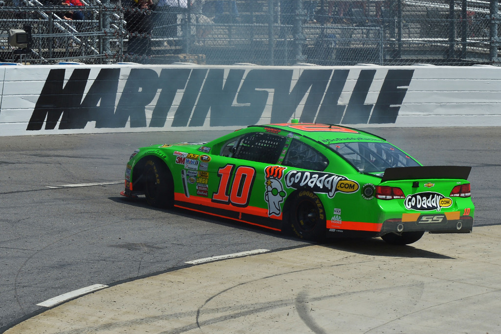 Earnhardt Jr. spins at Martinsville after contact with Danica