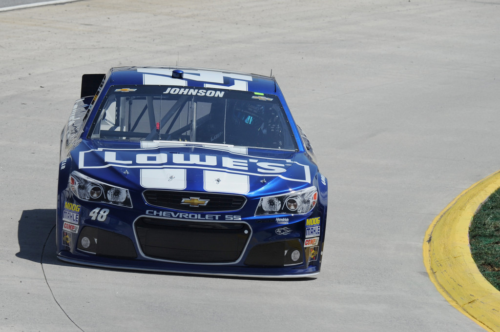 Jimmie Johnson wins pole for STP Gas Booster 500 at Martinsville
