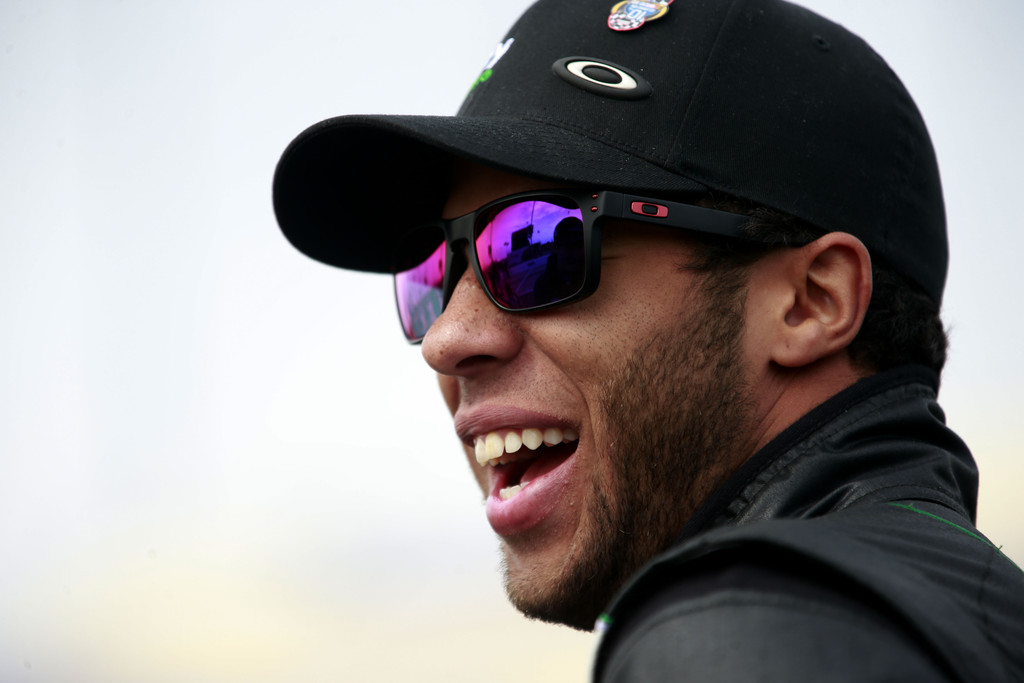 Trucks: Dover starting lineup, green flag time and streaming info