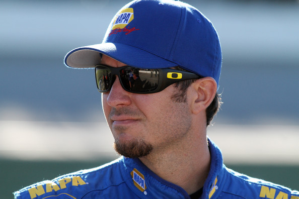 MWR cuts back to two teams, Martin Truex told to look elsewhere for job in 2014