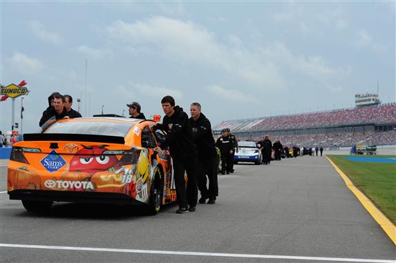 NASCAR considering changes to qualifying in 2014
