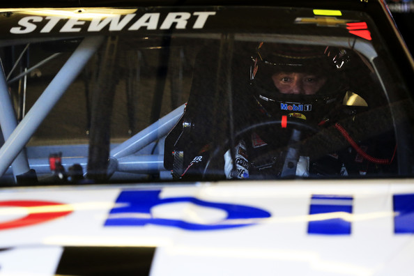 Tony Stewart said leg was pain free after Sprint Unlimited practice