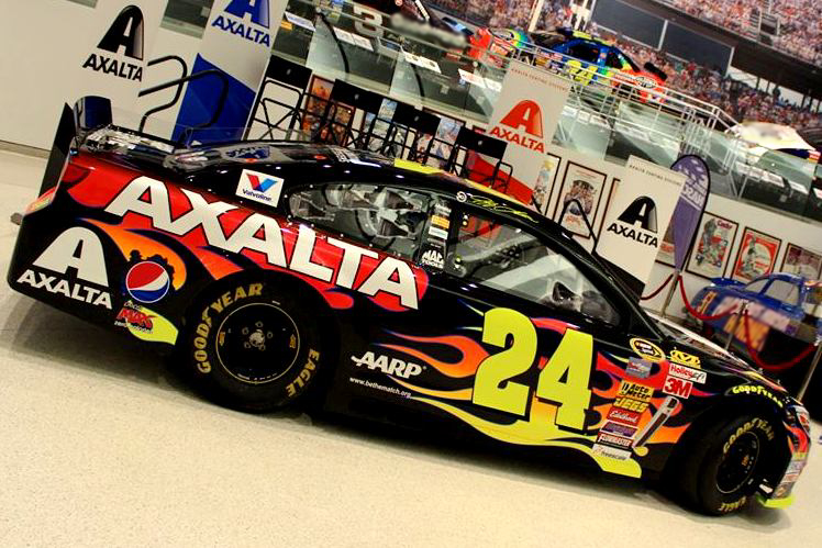 Jeff Gordon unveils 2014 AXALTA paint scheme at Las Vegas (Photos)