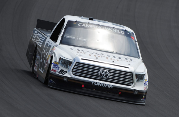 Johnny Sauter wins Truck Series pole at Chicagoland, qualifying results for Lucas Oil 225