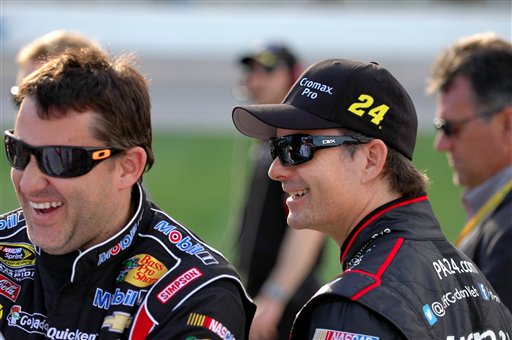 Jeff Gordon says being in race car is “best thing” for Tony Stewarat