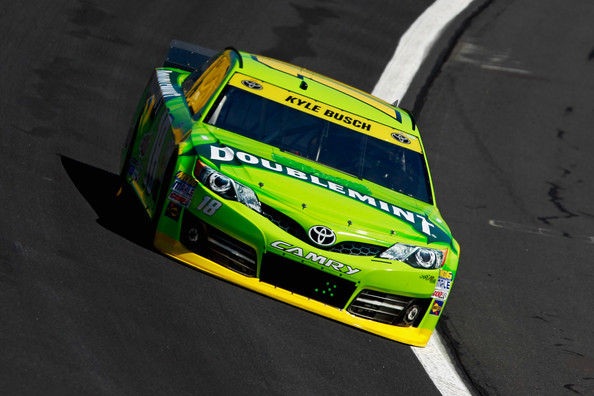 Kyle Busch on pole for Bank of America 500, full Charlotte qualifying results