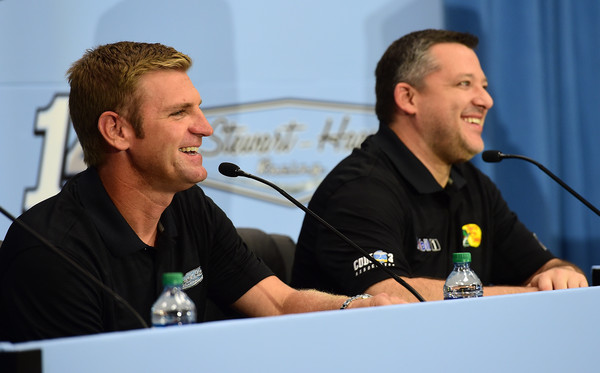 Smoke out: Stewart retiring after 2016, Bowyer tabbed as replacement