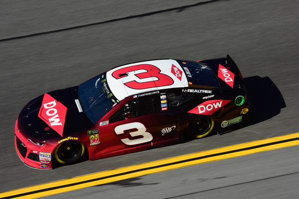 Austin Dillon on pole for Advance Auto Parts Clash, full starting lineup