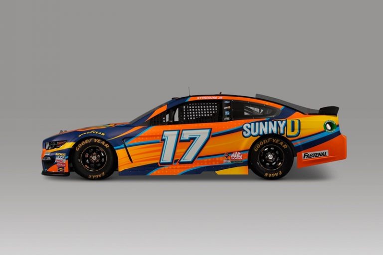 Ricky Stenhouse in SunnyD car at ISM