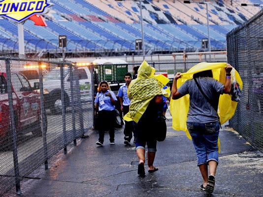 Rain hampers NASCAR race at Chicagoland