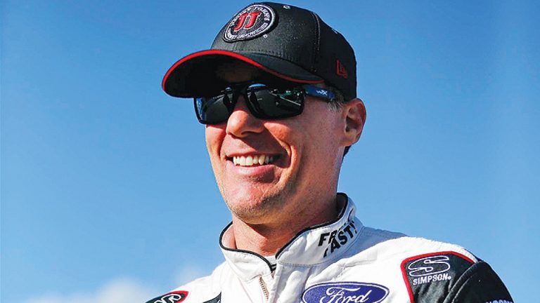 Kevin Harvick signs two year extension with SHR