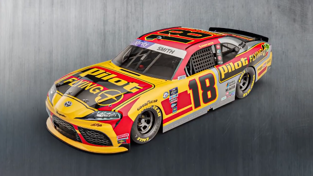 Sammy Smith unveils Darlington throwback scheme