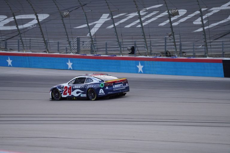 William Byron wins at Texas, AutoTrader EchoPark Automotive 400 Results