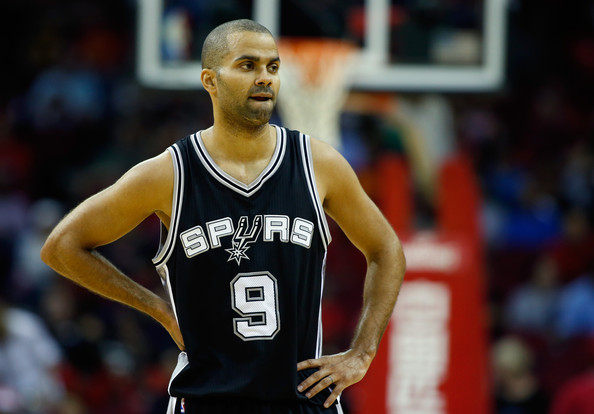 Tony Parker leaves game against Grizzlies with hamstring strain
