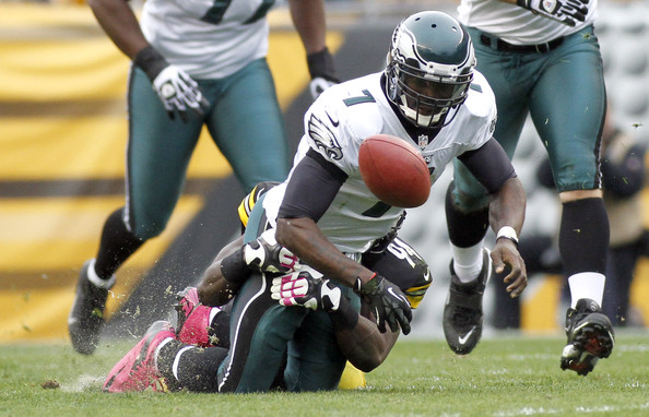 Michael Vick misses practice, Nick Foles expected to start