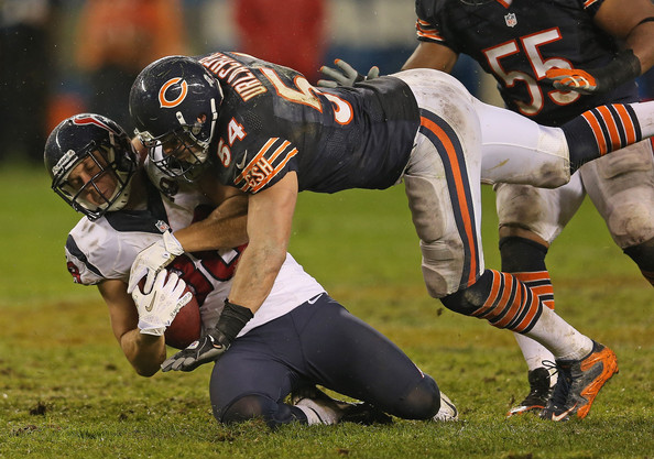 Urlacher and Briggs respond to comments by Finely about Bears defense