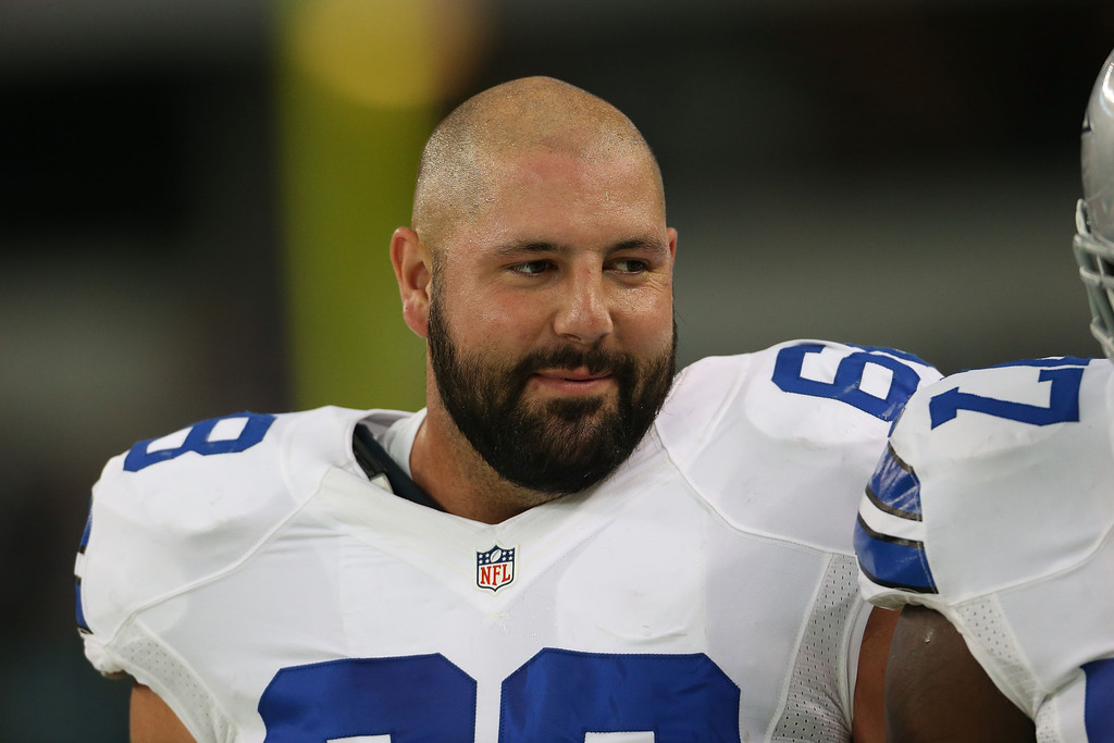 Cowboys to restructure contract of tackle Doug Free