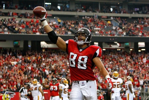 Tony Gonzalez now willing to accept trade