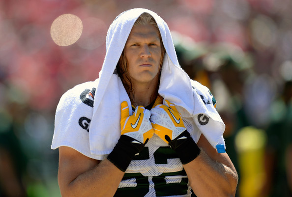 Report: Clay Matthews to miss a month with thumb injury