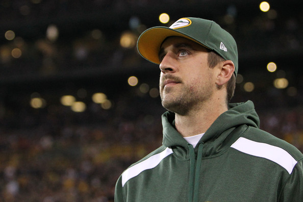Aaron Rodgers declines to speculate on return date