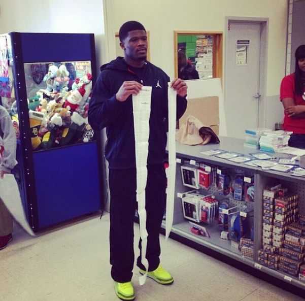 Andre Johnson takes kids on Toys R Us shopping spree