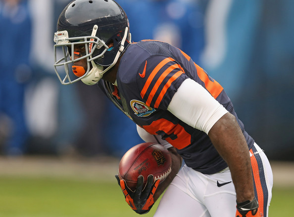Falcons sign return man Devin Hester to three-year deal