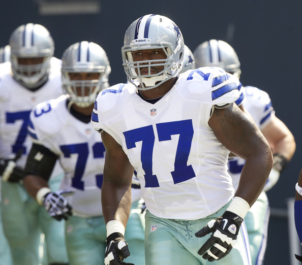 Cowboys sign Tyron Smith to eight year extension