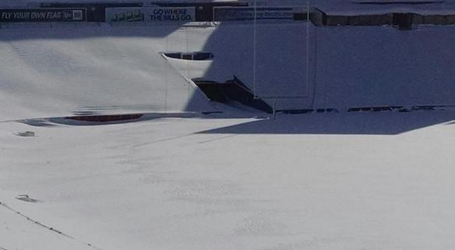 Bills paying fans to shovel snow, giving away tickets