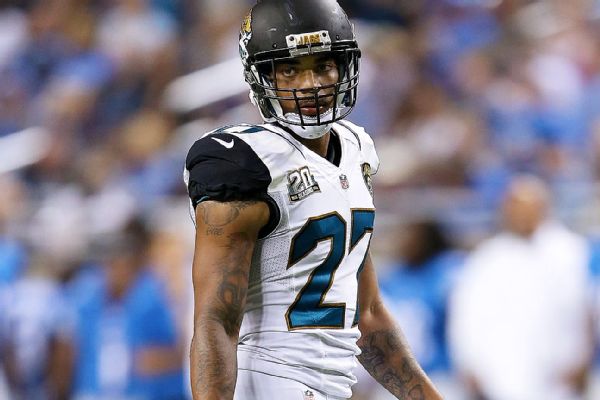 Jaguars corner Dwayne Gratz arrested after trying to pay with bubble gum