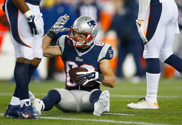 Danny Amendola to miss game against Broncos with knee injury