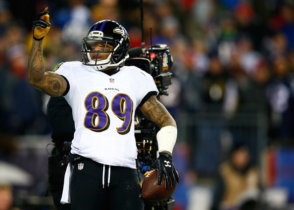 Ravens coach says Steve Smith will remain on roster