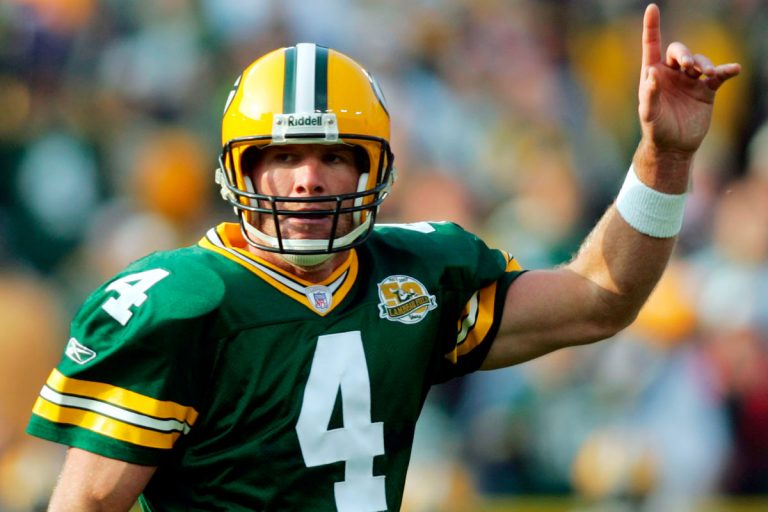 Brett Favre says family asked about NFL return with Andrew Luck retirement